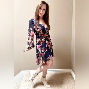 NICHOLAS Floral Mini